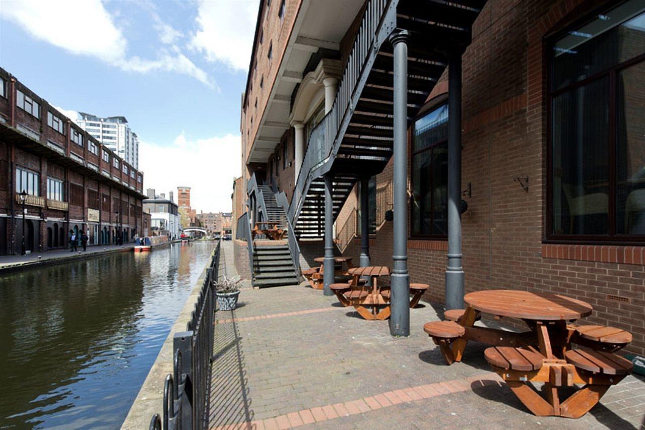 Premier Inn Birmingham City Centre Bridge Street Exterior foto