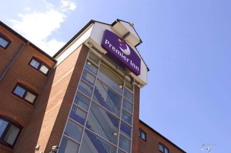 Premier Inn Birmingham City Centre Bridge Street Exterior foto